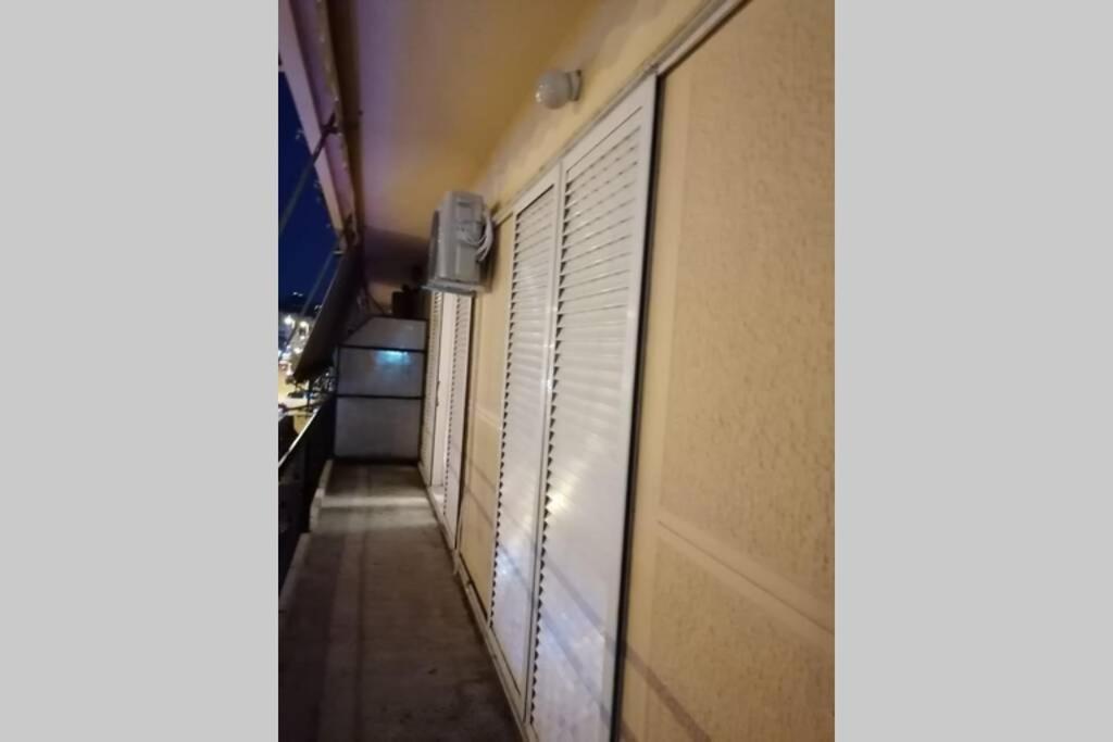 Athens City Apartment Next To Intercontinental II Exteriör bild